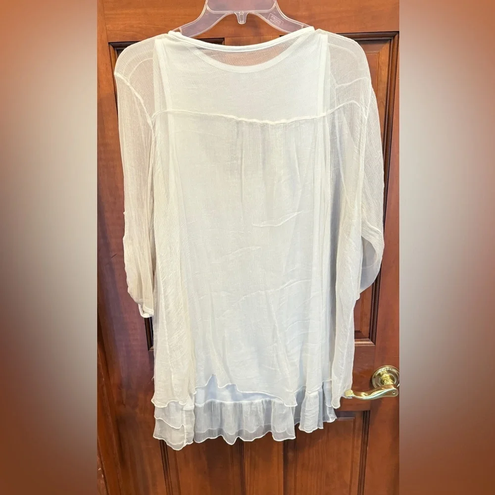 Bellambra White Gauze Top with tank under. Size Large - Picture 3 of 4